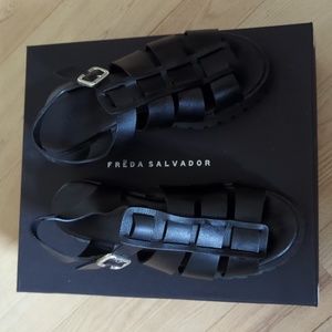 Freda Salvador Lug fisherman sandal Black sz 37
